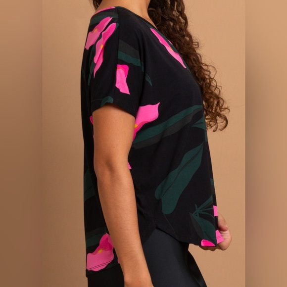 NWT Fighting Eel Top Honey in Jasmine Calla Lily - Picture 3 of 5